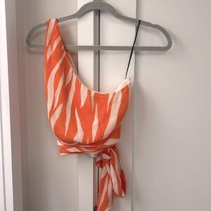 Salmon and white patterned going out top